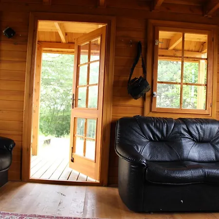 Nad Jeziorem Sierakowice